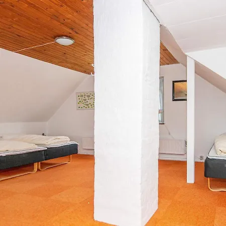 Hébergement de vacances Six-bedroom In Aabenraa